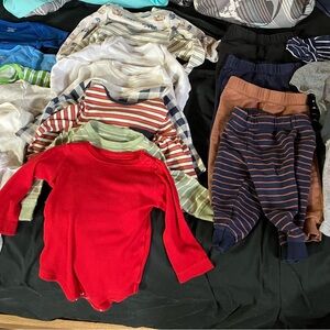 20 boys clothing items, size 12 months